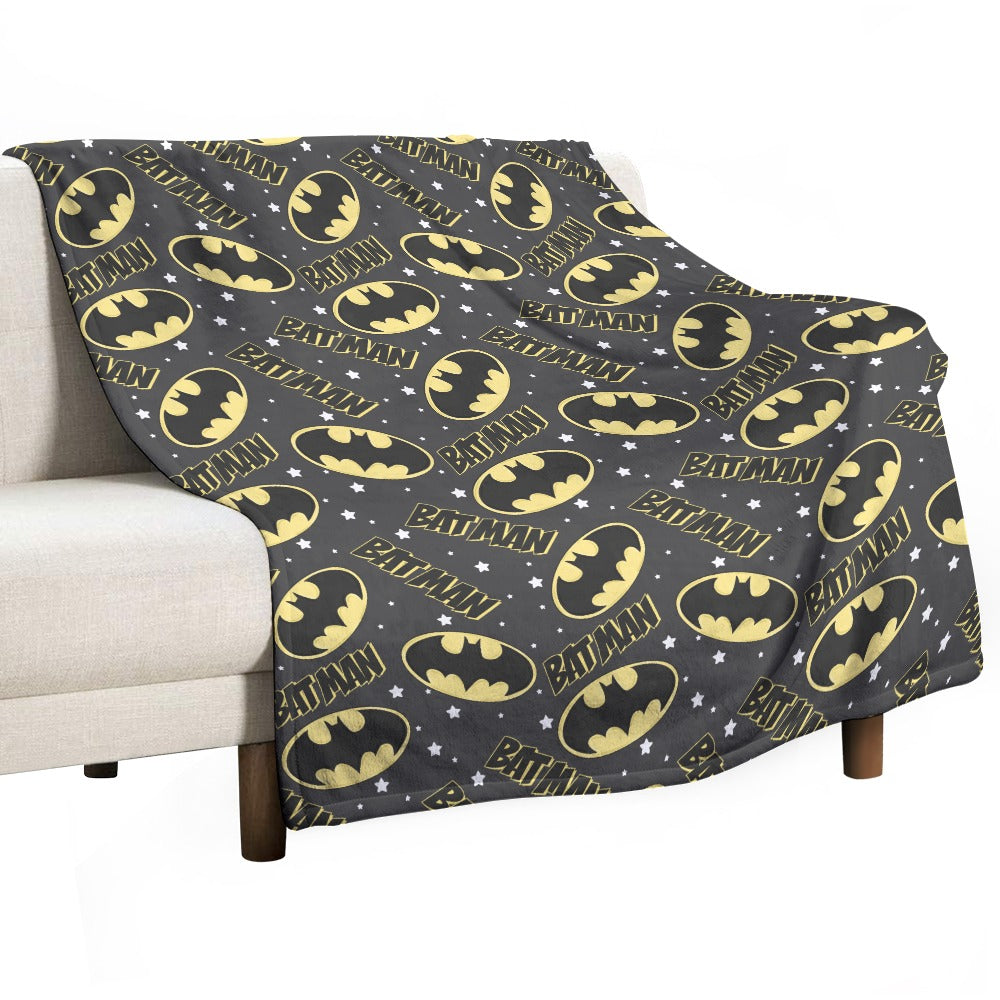 Premium Character Design Flannel Blanket - Superhero & Gaming Inspired Comfort Throw 🛋️⭐
