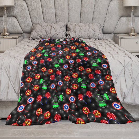 Premium Character Design Flannel Blanket - Superhero & Gaming Inspired Comfort Throw 🛋️⭐