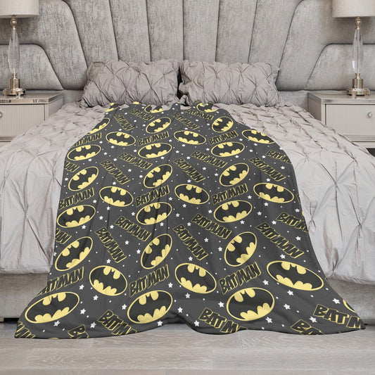 Premium Character Design Flannel Blanket - Superhero & Gaming Inspired Comfort Throw 🛋️⭐