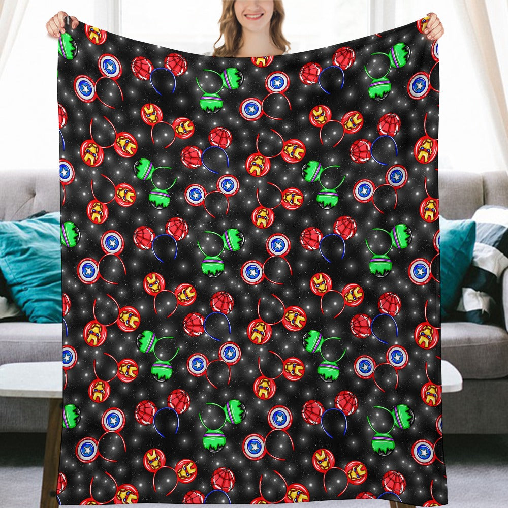 Premium Character Design Flannel Blanket - Superhero & Gaming Inspired Comfort Throw 🛋️⭐