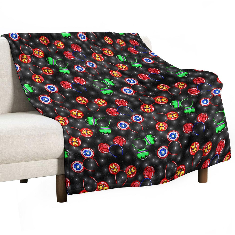 Premium Character Design Flannel Blanket - Superhero & Gaming Inspired Comfort Throw 🛋️⭐