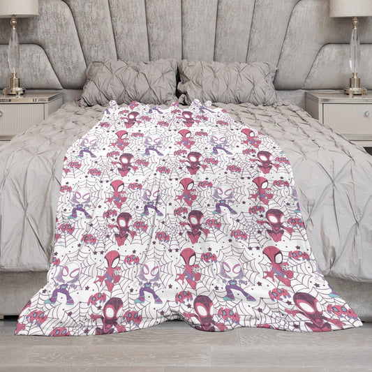 Premium Character Design Flannel Blanket - Superhero & Gaming Inspired Comfort Throw 🛋️⭐